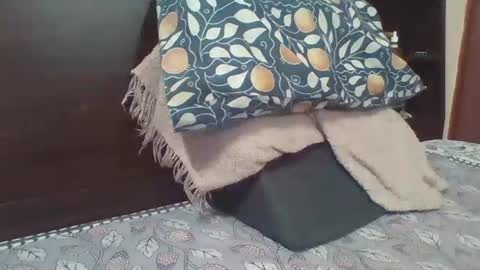 Raaz keeps ur Raaz online show from September 9, 4:50 pm