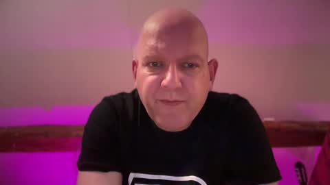 Snapshot of tritonspace chatting on September 28, 2:09 am Triton online show from September 28, 2:09 am