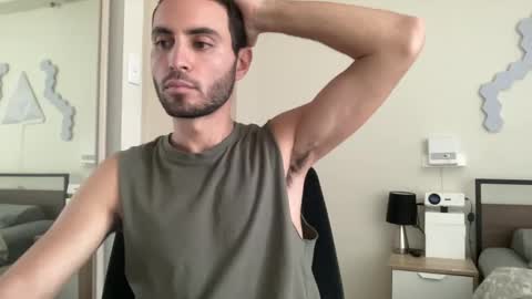 Snapshot of twikboy chatting on February 1, 4:14 am Twinkboy online show from February 1, 4:14 am