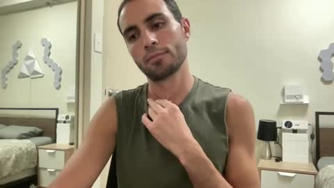 Snapshot of twikboy chatting on February 9, 11:14 am Twinkboy online show from February 9, 11:14 am