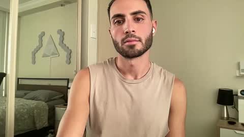 Snapshot of twikboy chatting on February 18, 8:05 am Twinkboy online show from February 18, 8:05 am