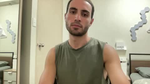 Snapshot of twikboy chatting on February 10, 11:25 am Twinkboy online show from February 10, 11:25 am