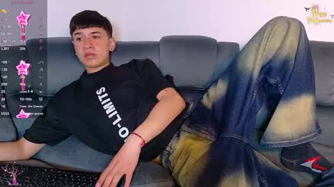 Mr Daren online show from October 27, 7:16 pm