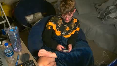 shytwink online show from September 20, 1:55 pm