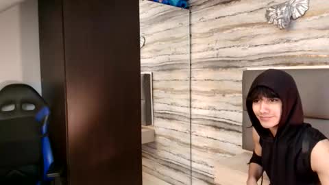    online show from December 2, 11:54 pm