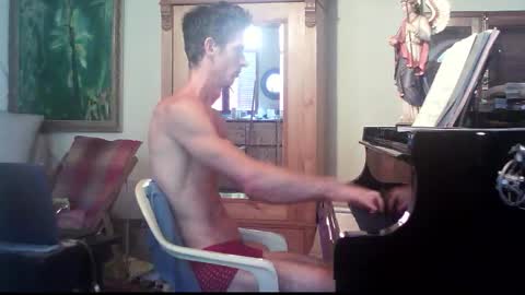 TobeBritta online show from December 18, 8:27 pm