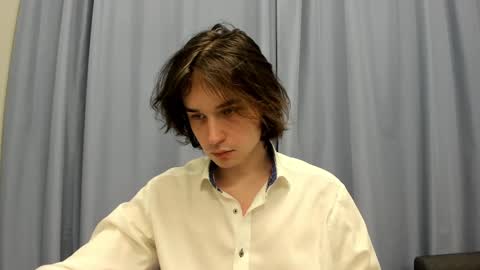 Snapshot of tyler__johnson chatting on January 25, 9:35 pm Tyler  johnson online show from January 25, 9:35 pm
