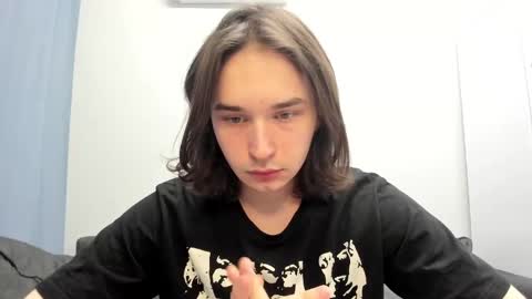 Snapshot of tyler__johnson chatting on December 19, 6:12 pm Tyler  johnson online show from December 19, 6:12 pm