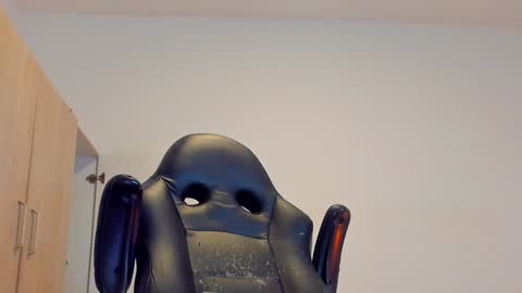     online show from December 19, 2:24 pm