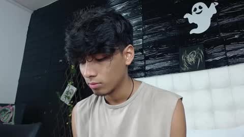 Snapshot of tyler_wolf_1 chatting on October 21, 12:41 pm tyler_wolf_1 online show from October 21, 12:41 pm