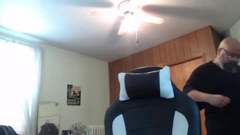 Tyler G Strings online show from January 12, 3:57 pm