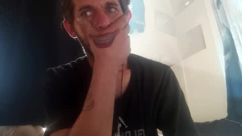 tylerweist727678265 online show from November 9, 7:40 pm