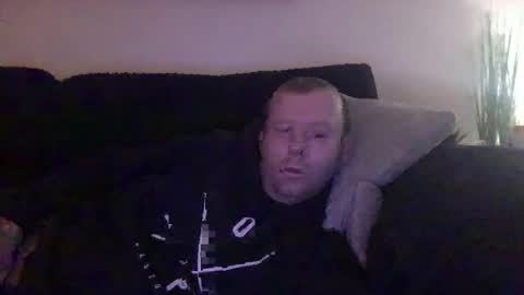 Snapshot of ukmatty3 chatting on January 20, 5:37 pm ukmatty3 online show from January 20, 5:37 pm