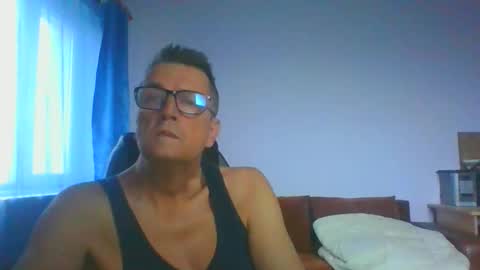 ulmeni4 online show from November 13, 5:45 am