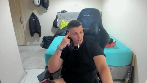 hi im mike tyson -  online show from October 4, 8:24 pm