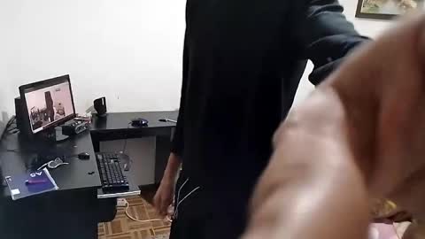 umzukaumtuga online show from December 9, 3:45 pm