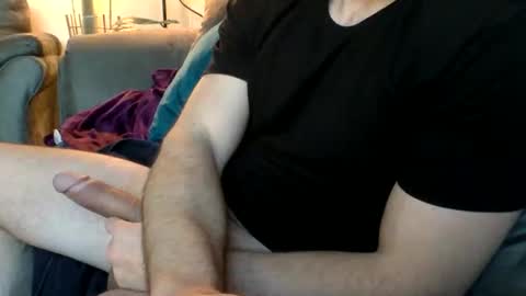 Buzz Bigcock online show from April 6, 10:54 pm