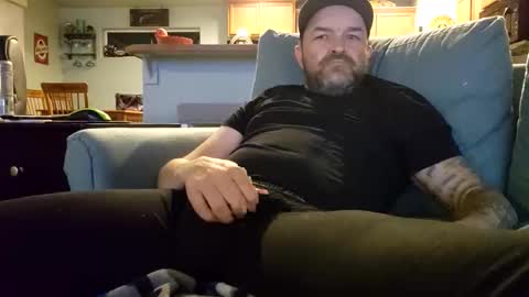 Snapshot of uncutbull541 chatting on October 20, 5:33 am uncutbull541 online show from October 20, 5:33 am