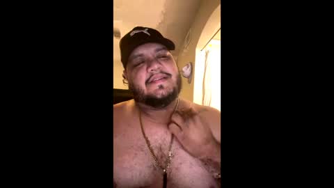 Uncut Stri8 Dad Horny online show from January 17, 5:20 pm