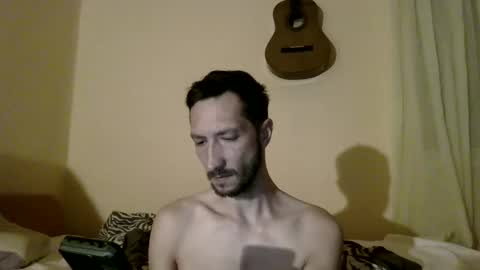 Snapshot of underguy19 chatting on October 12, 9:31 pm underguy19 online show from October 12, 9:31 pm