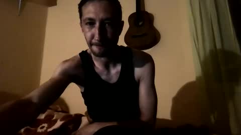 Snapshot of underguy19 chatting on October 20, 9:08 pm underguy19 online show from October 20, 9:08 pm