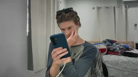 Stepbro online show from December 17, 9:21 pm