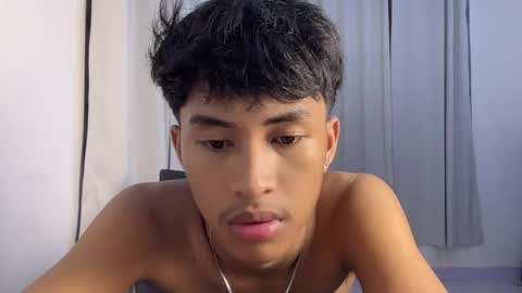 ur_fuckerbttm online show from November 18, 3:16 pm