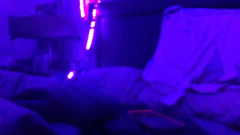 urdaddy875867 online show from April 18, 5:09 am