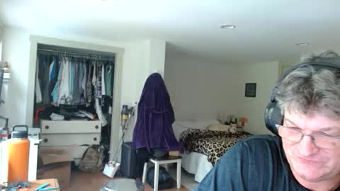 Gregor online show from September 9, 4:39 pm