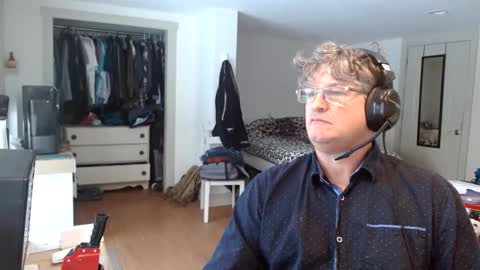 Gregor online show from February 3, 3:38 pm