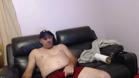 urslav75 online show from November 2, 8:29 am