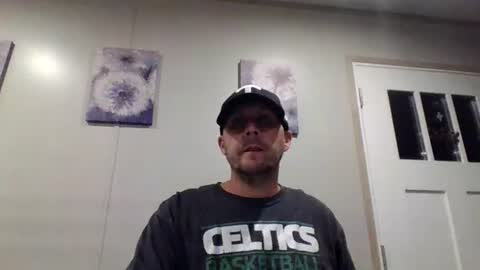 Snapshot of valvenus101 chatting on October 25, 3:41 am Val Venus online show from October 25, 3:41 am