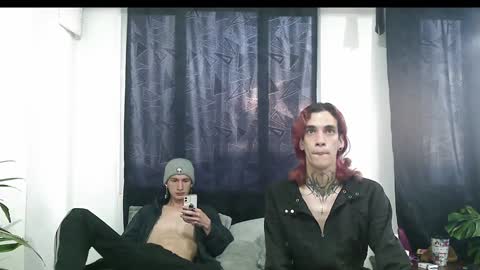 Snapshot of vamp_noah chatting on December 31, 10:12 pm Vamp Noah and Dan online show from December 31, 10:12 pm