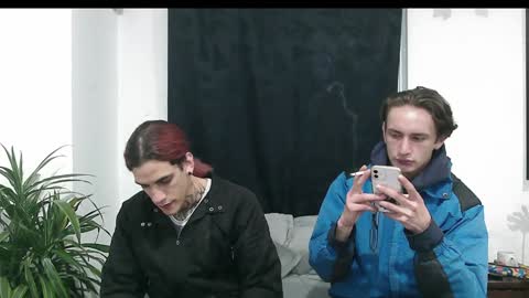 Snapshot of vamp_noah chatting on December 29, 2:49 am Vamp Noah and Dan online show from December 29, 2:49 am