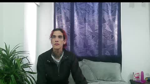 Snapshot of vamp_noah chatting on December 29, 9:09 pm Vamp Noah and Dan online show from December 29, 9:09 pm