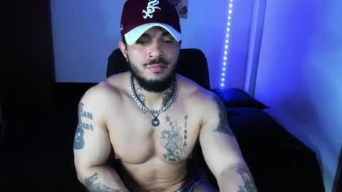 vanvelckan_ online show from November 6, 11:08 pm