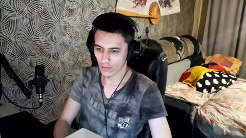 vialeras online show from February 7, 7:06 pm