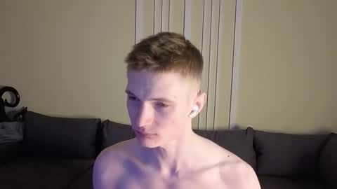 Max online show from March 11, 6:48 pm