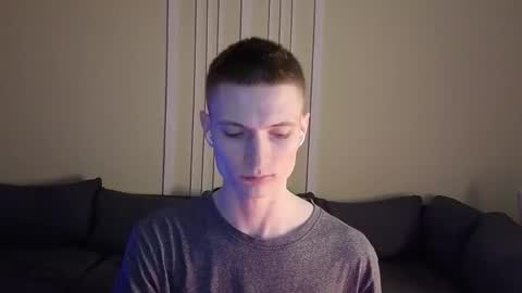 Max online show from April 5, 5:20 pm