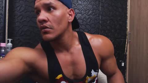 Viktor Herrera online show from October 27, 4:31 pm