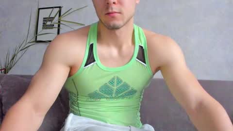 Vincent.  uncut 18cm online show from December 21, 10:45 am