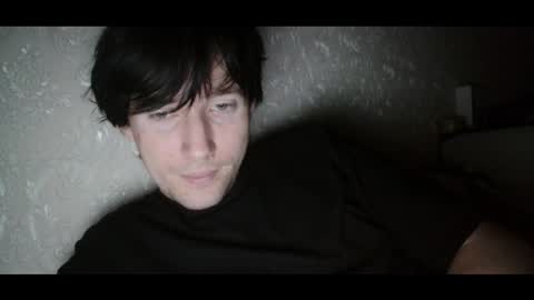 vitiligoboyy online show from December 3, 2:17 am