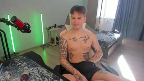 vova online show from March 22, 11:15 am