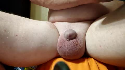 Snapshot of wellequipdhunter90210 chatting on October 20, 8:57 pm wellequiodhunter90210 online show from October 20, 8:57 pm