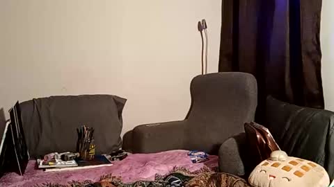 Breedee Boy online show from October 22, 9:46 am