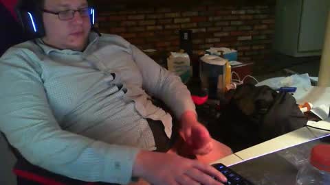 whateverdude555 online show from November 4, 11:06 pm