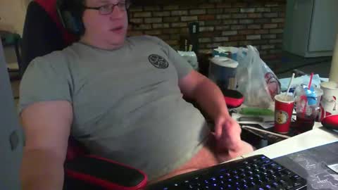 whateverdude555 online show from October 26, 3:14 pm