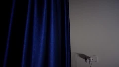 whispero_o online show from November 24, 4:30 pm