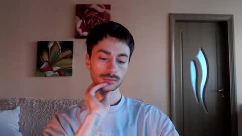 Tom online show from December 15, 11:51 am