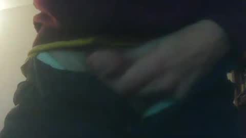 Snapshot of whiteduke81 chatting on January 6, 11:42 pm Whiteduke online show from January 6, 11:42 pm